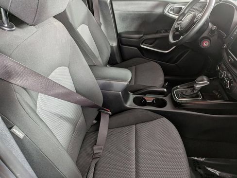 Used 2023 Kia Soul LX w/ Option Group 015 FWD image 30