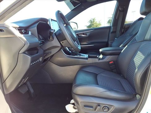 Certified 2022 Toyota RAV4 XSE image 15