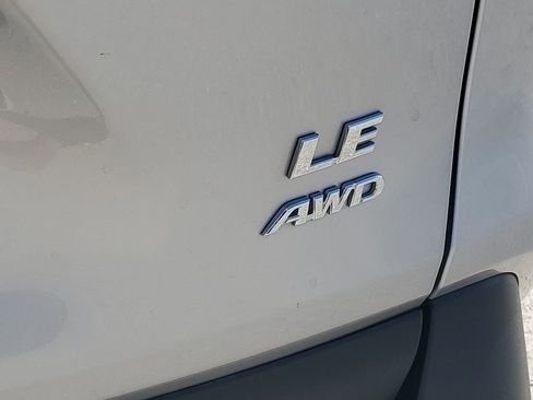 Used 2019 Toyota RAV4 LE image 36
