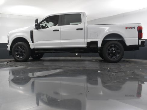 Used 2024 Ford F250 XL w/ STX Appearance Package image 14