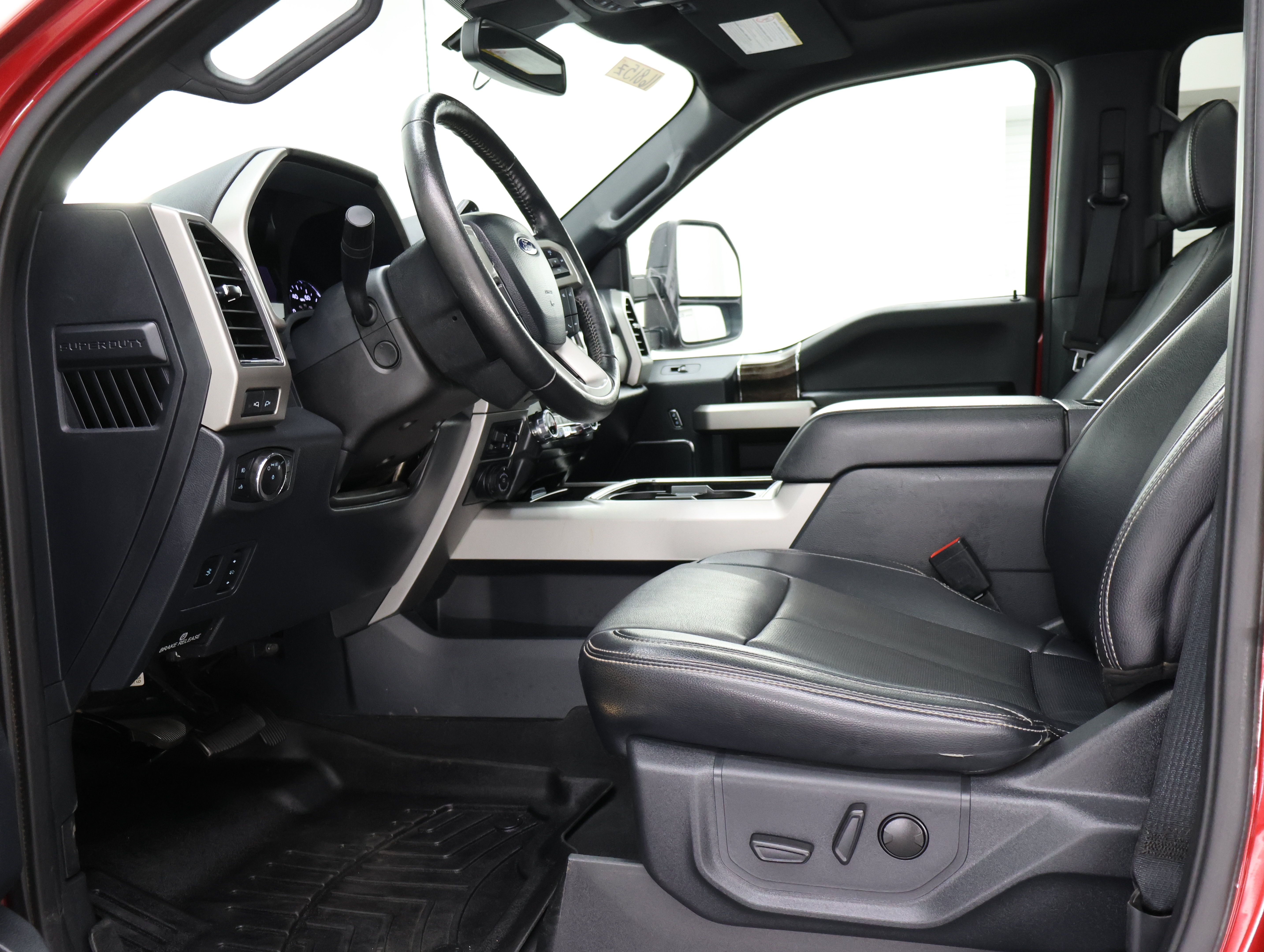 Used 2022 Ford F250 Lariat w/ Tremor Off-Road Package AWD/4WD image 7