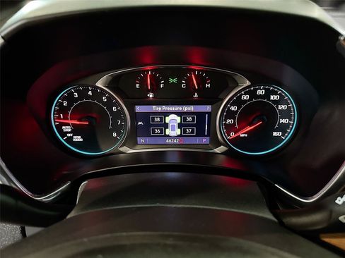 Used 2020 Chevrolet Equinox Premier FWD image 4