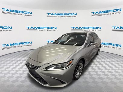 Used 2019 Lexus ES 350 w/ Accessory Package 2