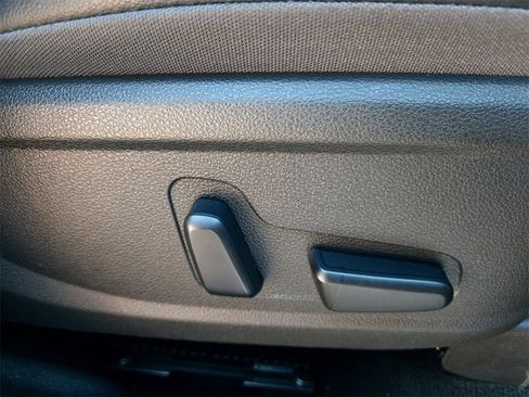 Used 2023 Hyundai Santa Fe Limited image 29