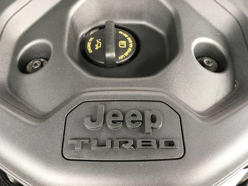 Used 2024 Jeep Grand Cherokee Trailhawk AWD/4WD image 13