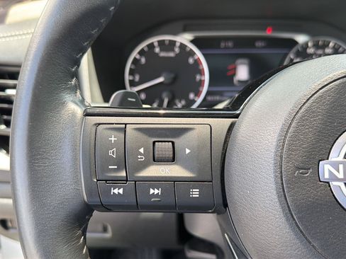 Used 2023 Nissan Rogue SL w/ SL Premium Package FWD image 21