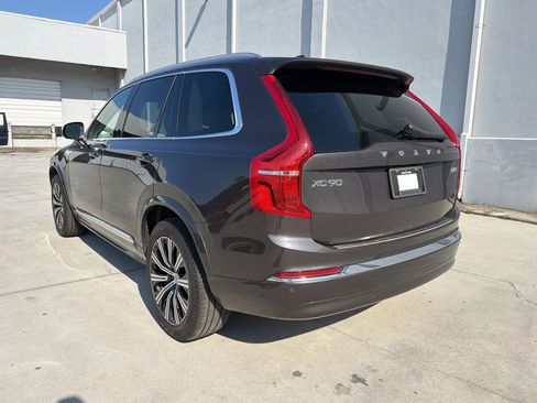 Used 2024 Volvo XC90 B5 Core w/ Protection Package Premier AWD/4WD image 3
