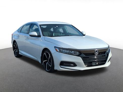 Used 2018 Honda Accord Sport image 8