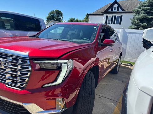 Used 2025 GMC Acadia Denali AWD/4WD image 1