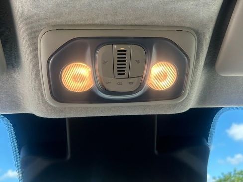 New 2025 RAM ProMaster 1500 w/ Premium Convenience Group image 12