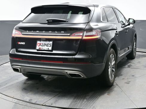 Used 2023 Lincoln Nautilus FWD image 12