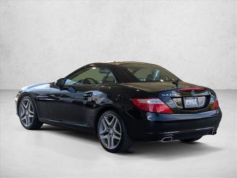 Used 2012 Mercedes-Benz SLK 250 image 8