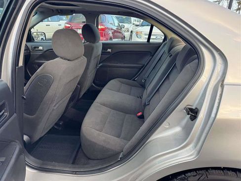 Used 2008 Ford Fusion SE image 9