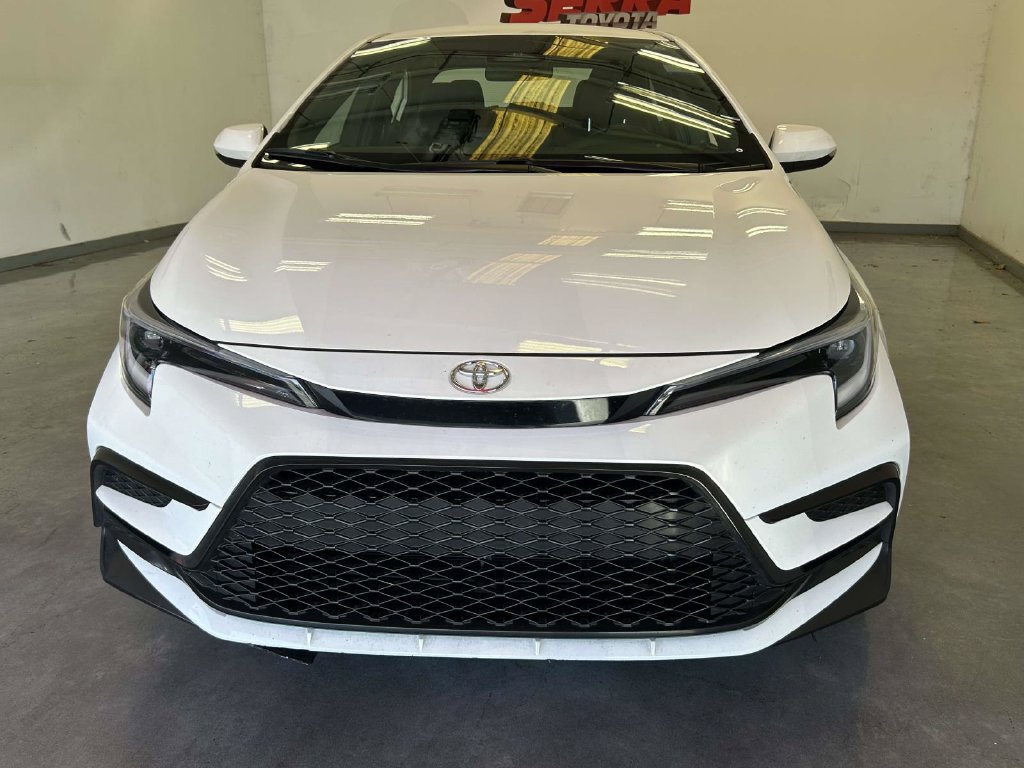 Used 2026 Toyota Corolla SE FWD image 8