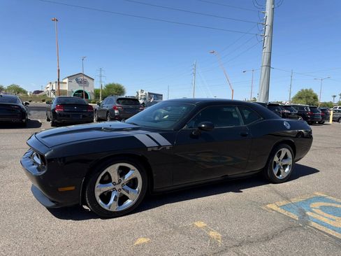 Used 2012 Dodge Challenger R/T Plus RWD image 5