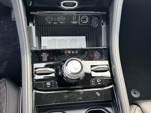 New 2026 Jeep Grand Cherokee Summit AWD/4WD image 13
