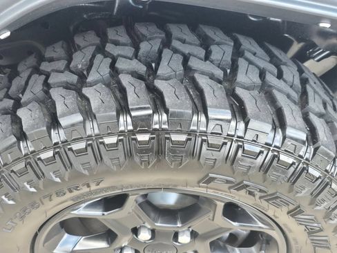 Used 2023 Jeep Wrangler Unlimited AWD/4WD image 22