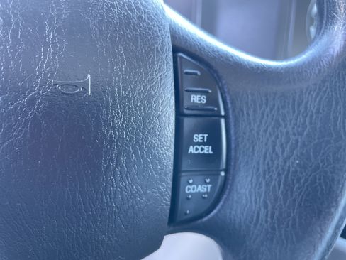 Used 2016 Ford E-450 and Econoline 450 Super Duty w/ Power Windows & Locks Group image 28