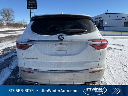 Used 2021 Buick Enclave Essence image 8