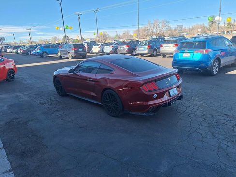 Used 2017 Ford Mustang V6 image 6