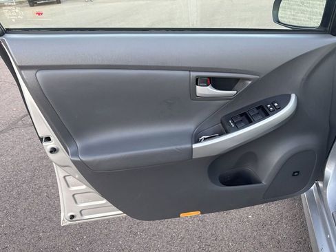 Used 2011 Toyota Prius One image 19