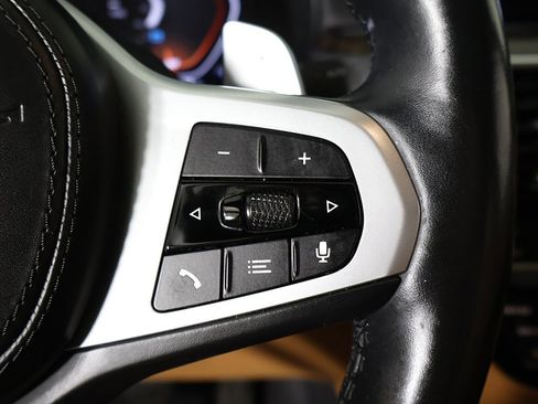 Used 2022 BMW M550i xDrive w/ Premium Package image 53