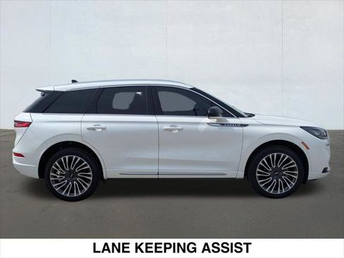 Certified 2022 Lincoln Corsair AWD w/ Premium Package image 7