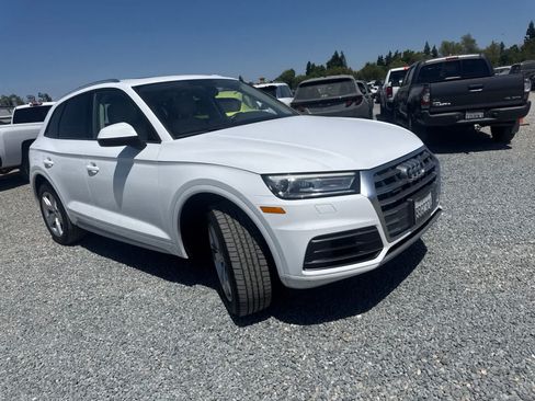 Used 2018 Audi Q5 2.0T Premium AWD/4WD image 2