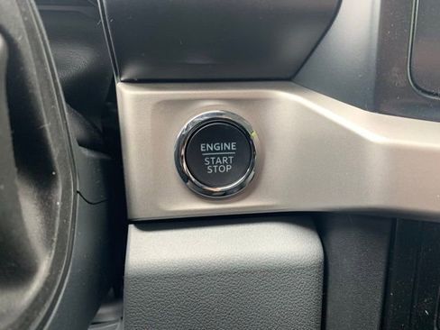 New 2025 Ford F250 XLT w/ Black Appearance Package image 23