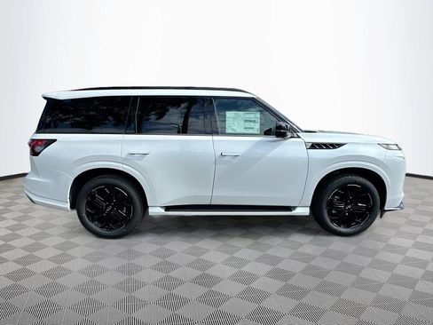 New 2026 INFINITI QX80 4WD image 4