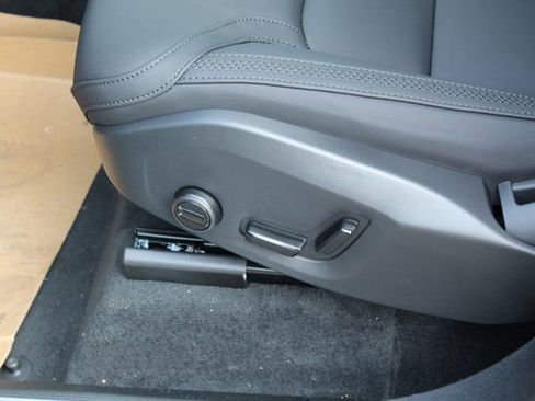 New 2026 Volvo XC90 B6 Plus w/ Protection Package Premier image 13