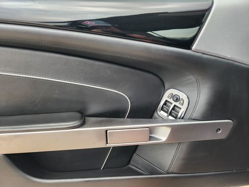 Used 2012 Aston Martin Virage Volante RWD image 25