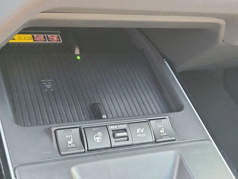 New 2026 Toyota Corolla Cross AWD Hybrid w/ Convenience Package image 17
