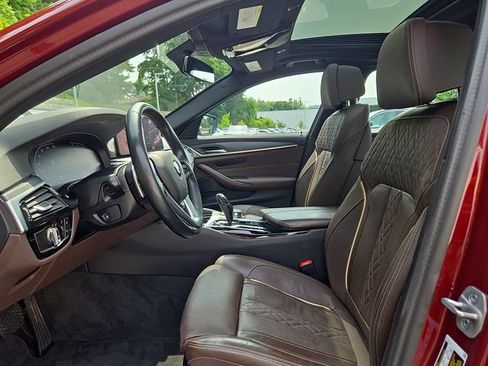 Used 2023 BMW 540i xDrive w/ Luxury Seating Package AWD/4WD image 13