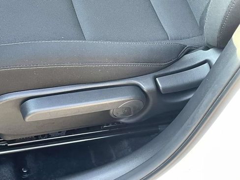 Used 2026 Hyundai Kona SE FWD image 17