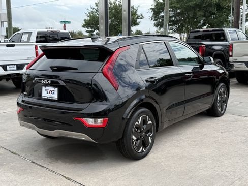 Used 2024 Kia Niro Wind FWD image 5