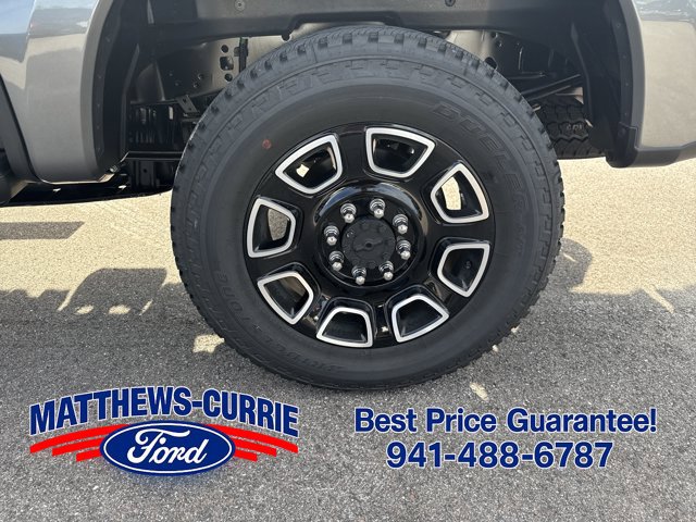 New 2026 Ford F250 Platinum w/ FX4 Off-Road Package AWD/4WD image 17