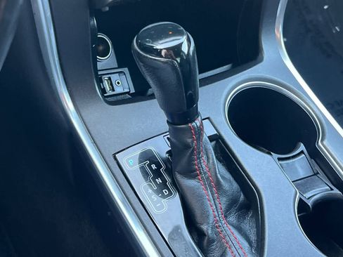 Used 2016 Toyota Camry SE image 25