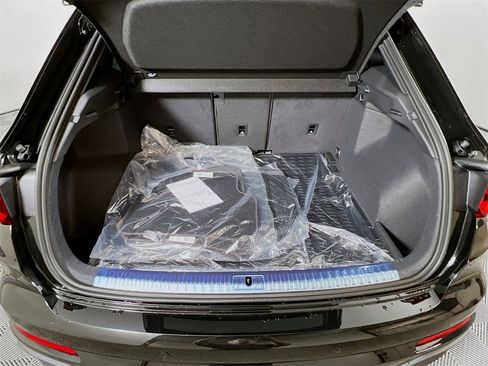 Used 2025 Audi Q3 2.0T Premium Plus image 27