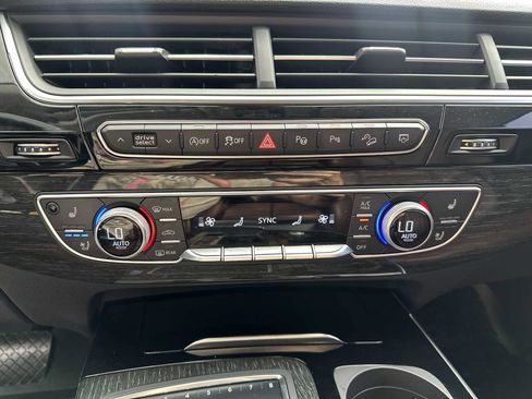 Used 2019 Audi Q7 3.0T Prestige w/ Prestige Package image 16