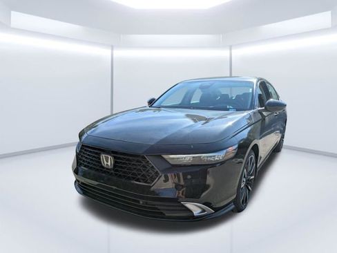 New 2026 Honda Accord Touring image 8