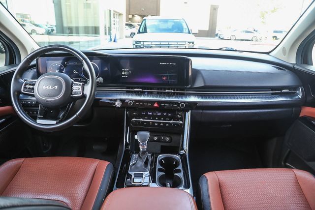 Used 2024 Kia Carnival SX Prestige FWD image 13