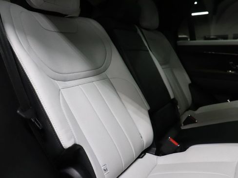 Used 2024 Land Rover Range Rover Sport Autobiography image 24