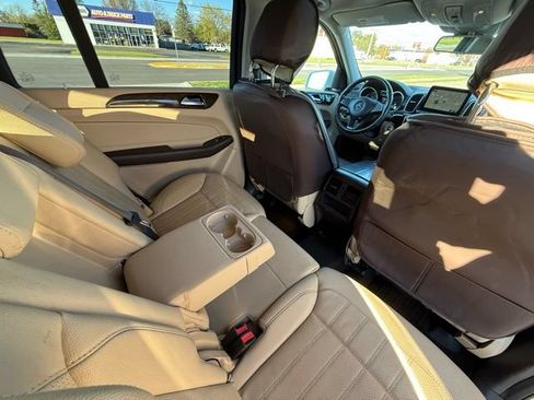 Used 2017 Mercedes-Benz GLS 450 4MATIC image 25