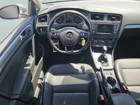 Used 2017 Volkswagen Golf Alltrack S AWD/4WD image 4