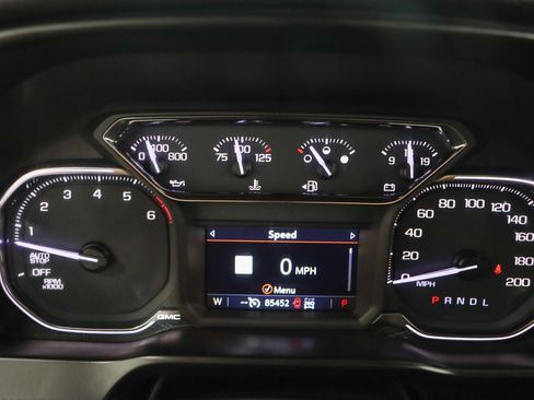 Used 2019 GMC Sierra 1500 AT4 w/ Off Road Performance Package AWD/4WD image 16