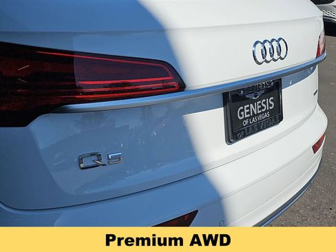 Used 2023 Audi Q5 2.0T Premium w/ Convenience Package AWD/4WD image 11