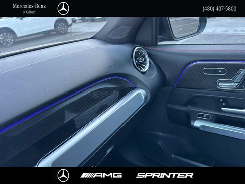 Used 2022 Mercedes-Benz GLB 250 image 26