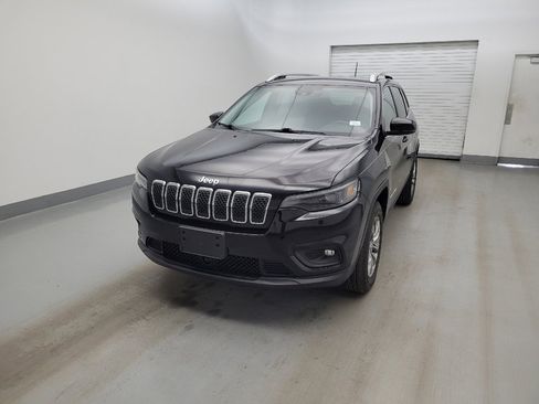 Used 2020 Jeep Cherokee Latitude Plus w/ Cold Weather Group AWD/4WD image 15