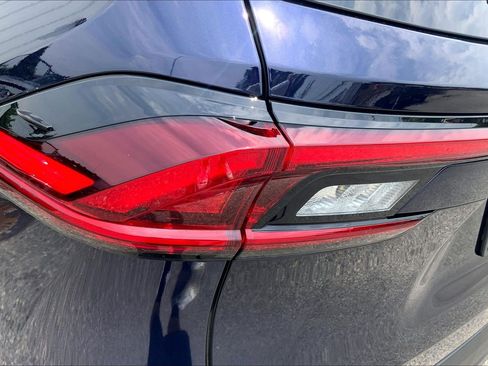 Used 2025 Toyota Grand Highlander AWD image 35